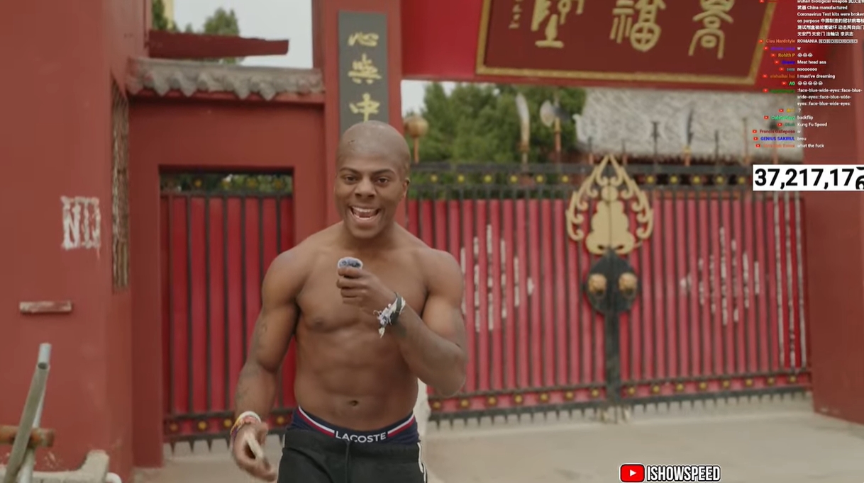 光頭造型！Speed中國(guó)行來(lái)到鄭州少林寺，上香拜佛學(xué)功夫