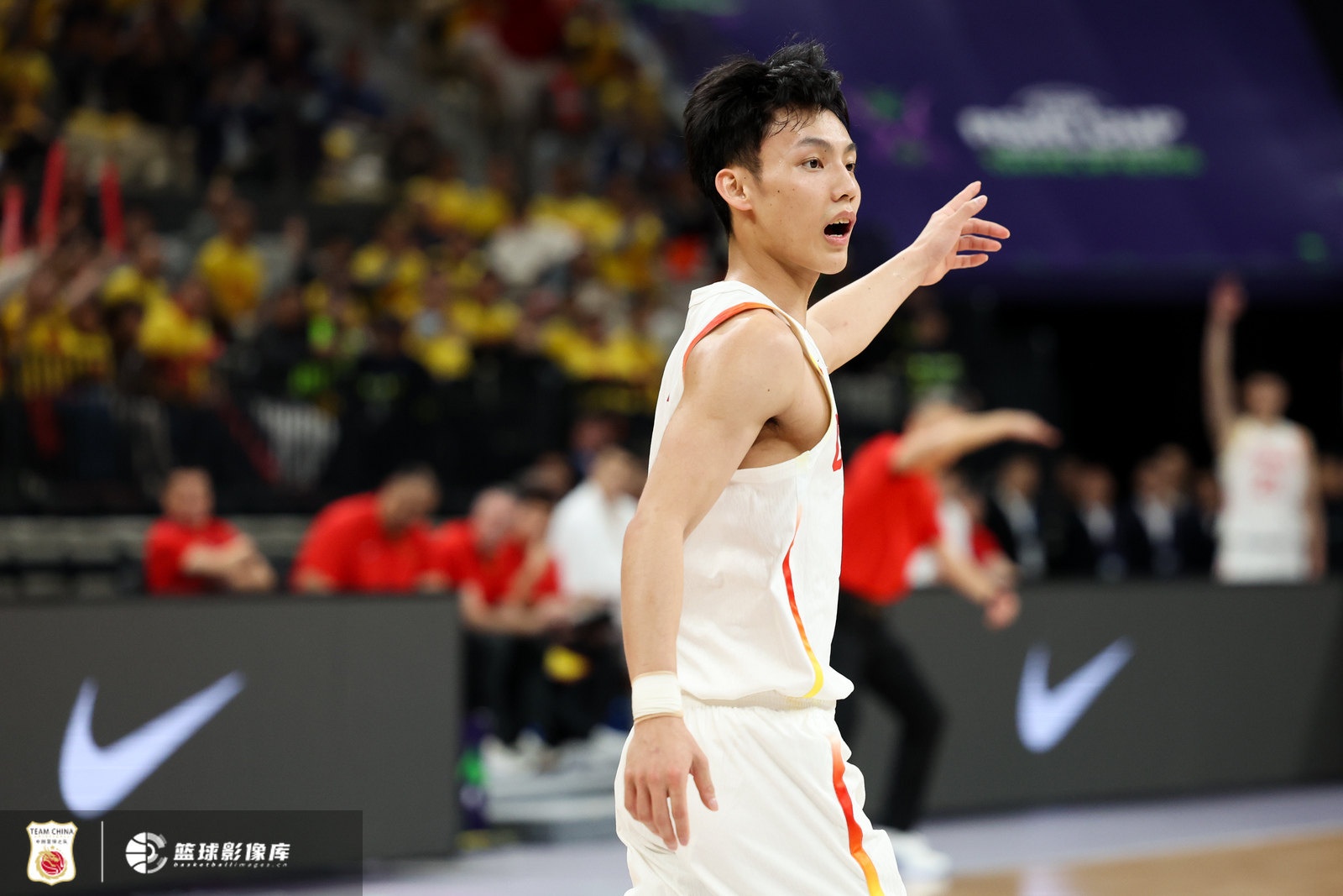 首發(fā)出戰(zhàn)不在狀態(tài)！徐杰全場(chǎng)3中0沒得分 拿到3板1助2斷另2失誤
